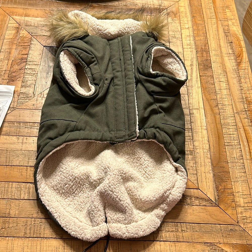 Canada Pooch Olive Green Dog Parka w/ Sherpa Lining